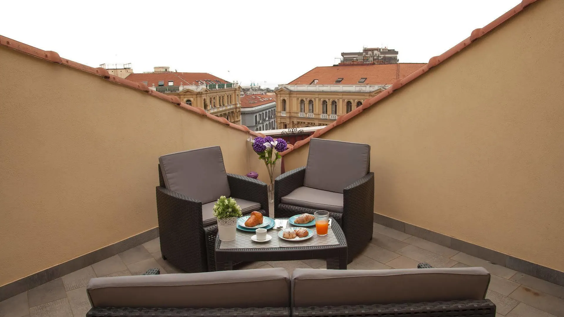 Caesar Napoli Hotell Italien
